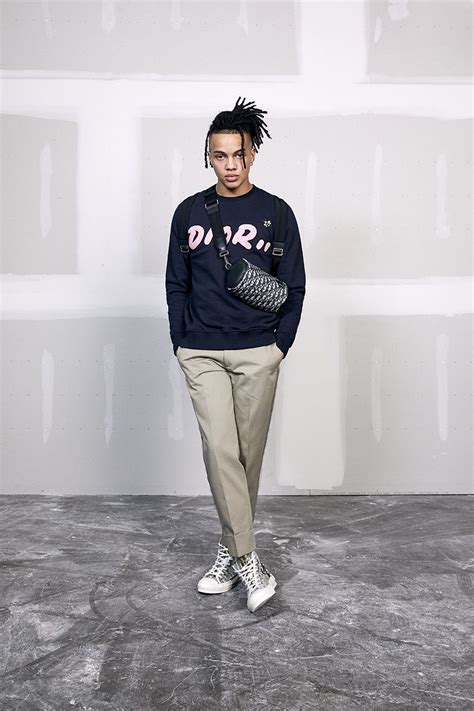 dior mens streetwear|where to buy kaws dior.